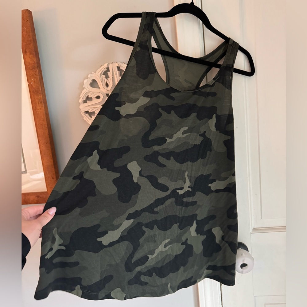 Old Navy Tank Green Camo Athletic - Picture 2 of 4